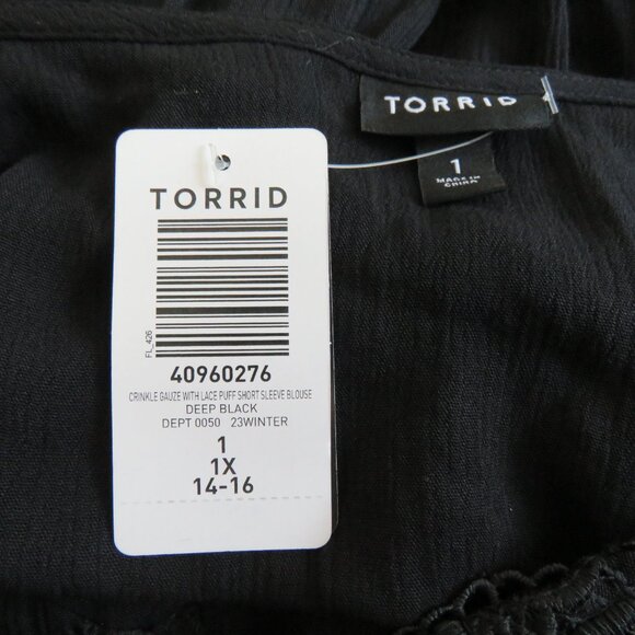 TORRID Size 1  Black Crinkle Gauze  Top With Lace  Puff  Sleeve Black  BNWT - Picture 11 of 11